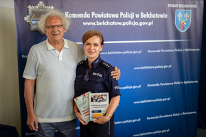 Komisarz Iwona Kaszewska z dr hab. Mariusz Jędrzejko.