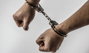 kajdanki na nadgarstkach