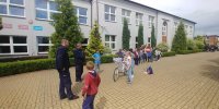 dzielnicowi z Ruśca przygotowują dzieci do egzaminu praktycznego na kartę rowerową